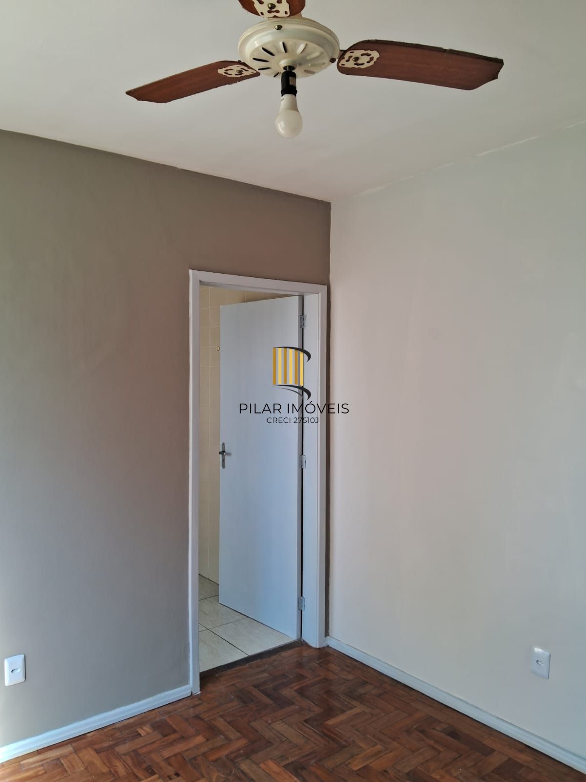 Apartamento,1 quarto,andar alto, na Tristeza,prédio com Churrasaqueira
