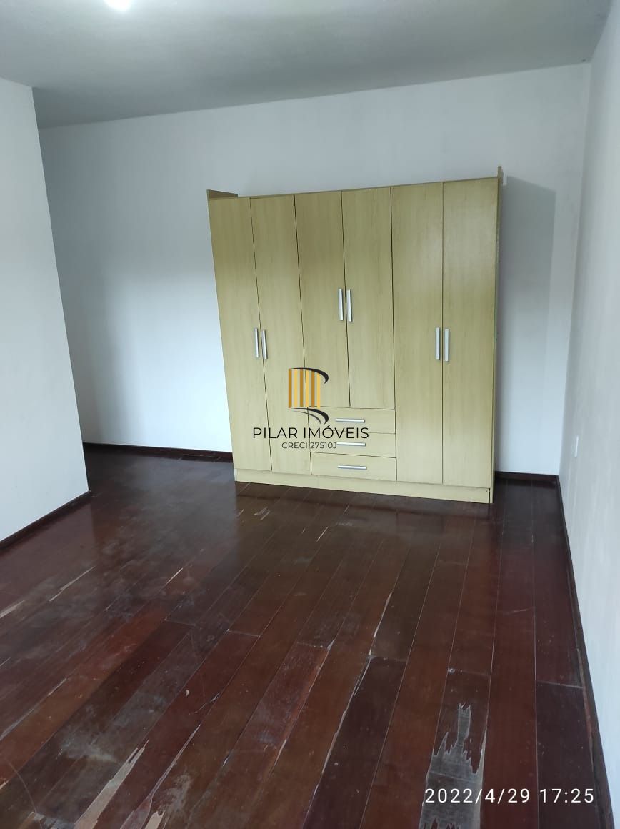 Casa para Venda - 300m², 3 dormitórios, 2 vagas - Nonoai