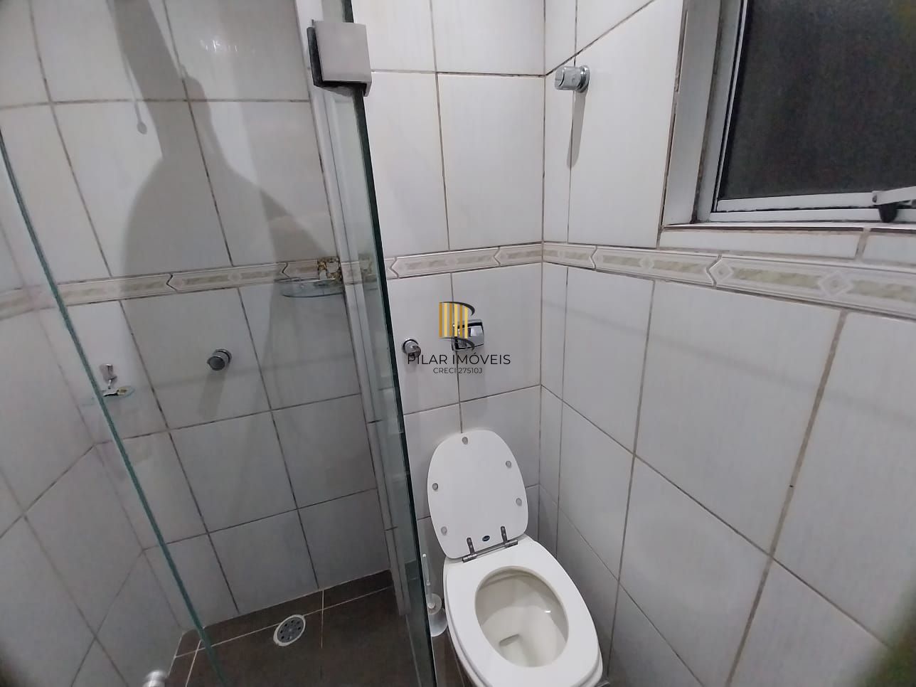 Oportunidade Excelente Apartamento 1D Mobiliado 2 piso com elevador Cidade Baixa.