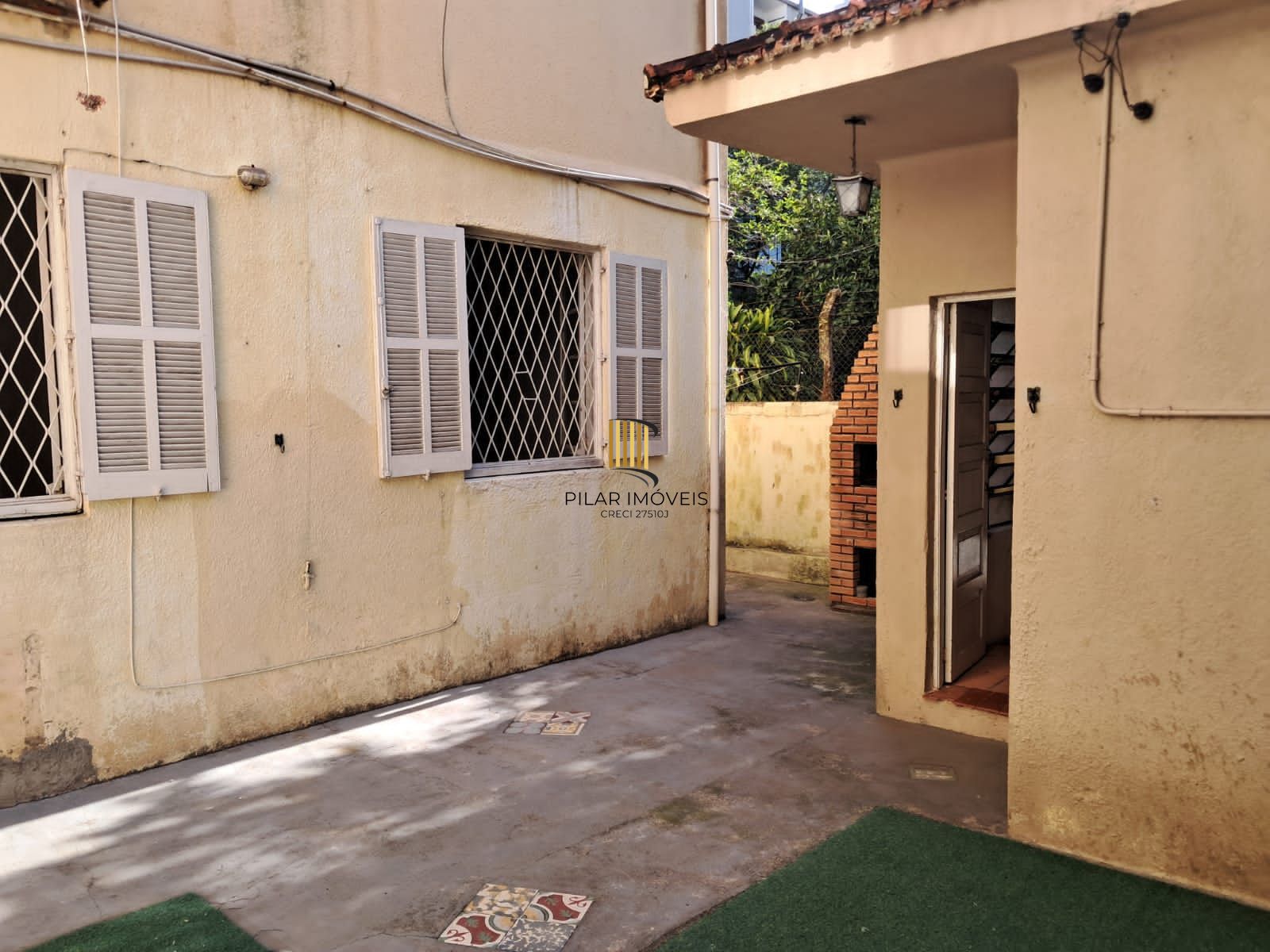 2D Térreo com dependência externa e pátio.  67,45m² Auxiliadora - Preço convidativo!