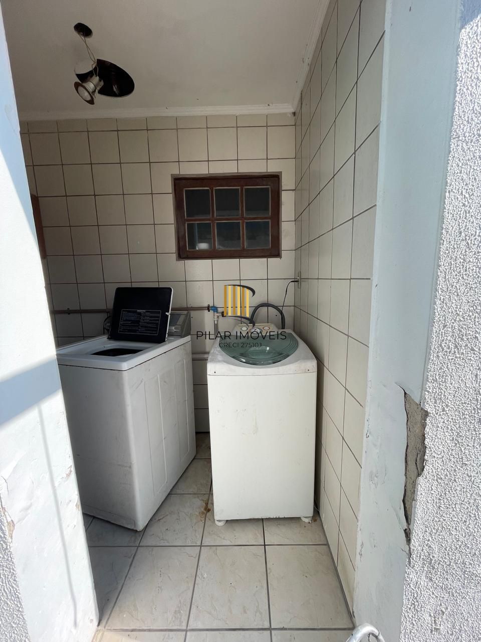 Casa 5 dormitórios no bairro Partenon