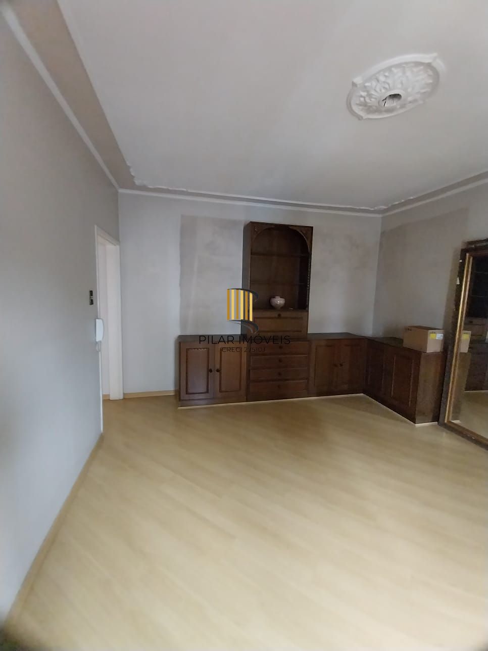 Oportunidade, excelente apartamento 3D, sacada, 2vc, Azenha/Cidade Baixa - P. Alegre