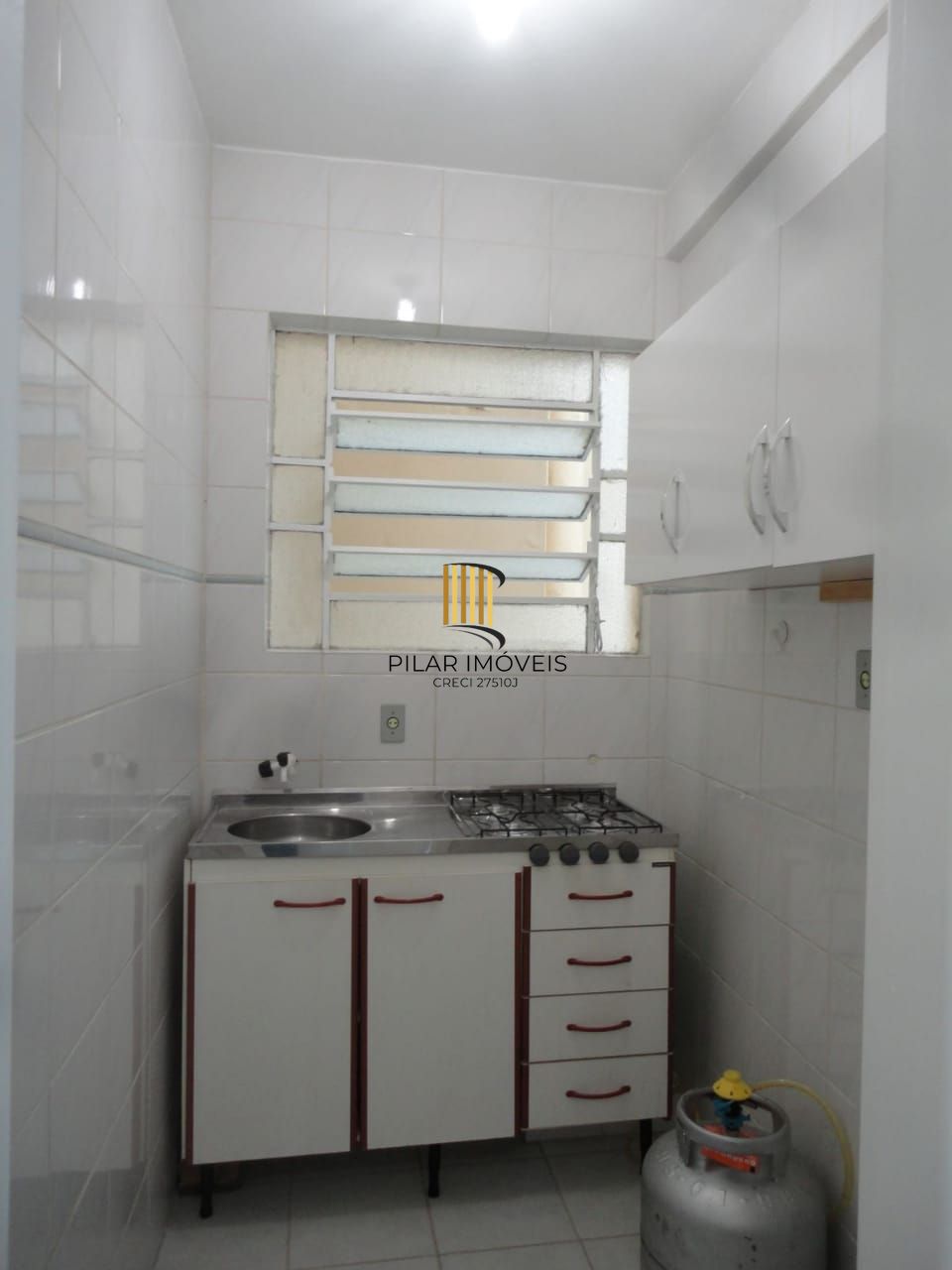 JK recém reformado, 2 piso, elevador, andradas esquina com Bento Martins, centro histórico