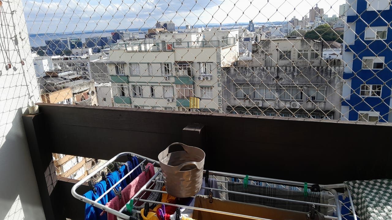 Ótimo apartamento 1 quarto,andar alto com sacada, na Fernando machado