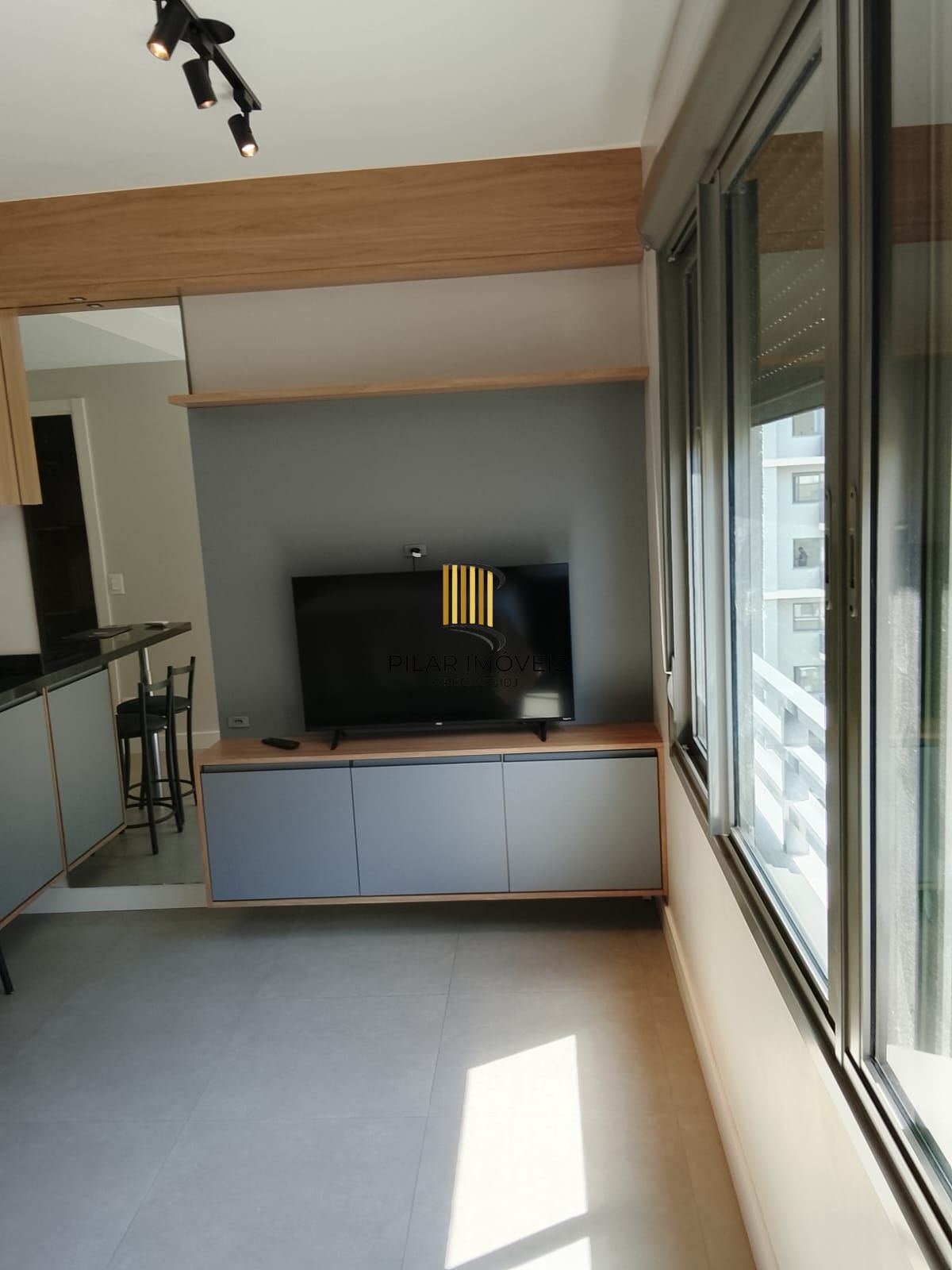 STUDIO ANDAR ALTO C BAIXA EM FRENTE A REDENÇÃO Porto Alegre