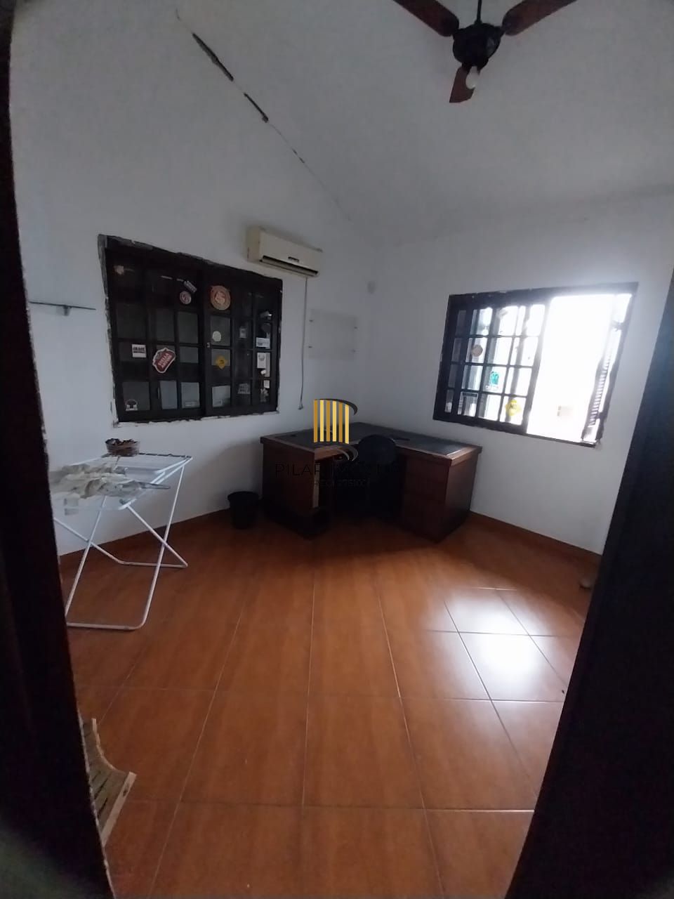Casa ampla 5 D E 4 Banheiros, 2 vagas - Sta Tereza - Porto Alegre