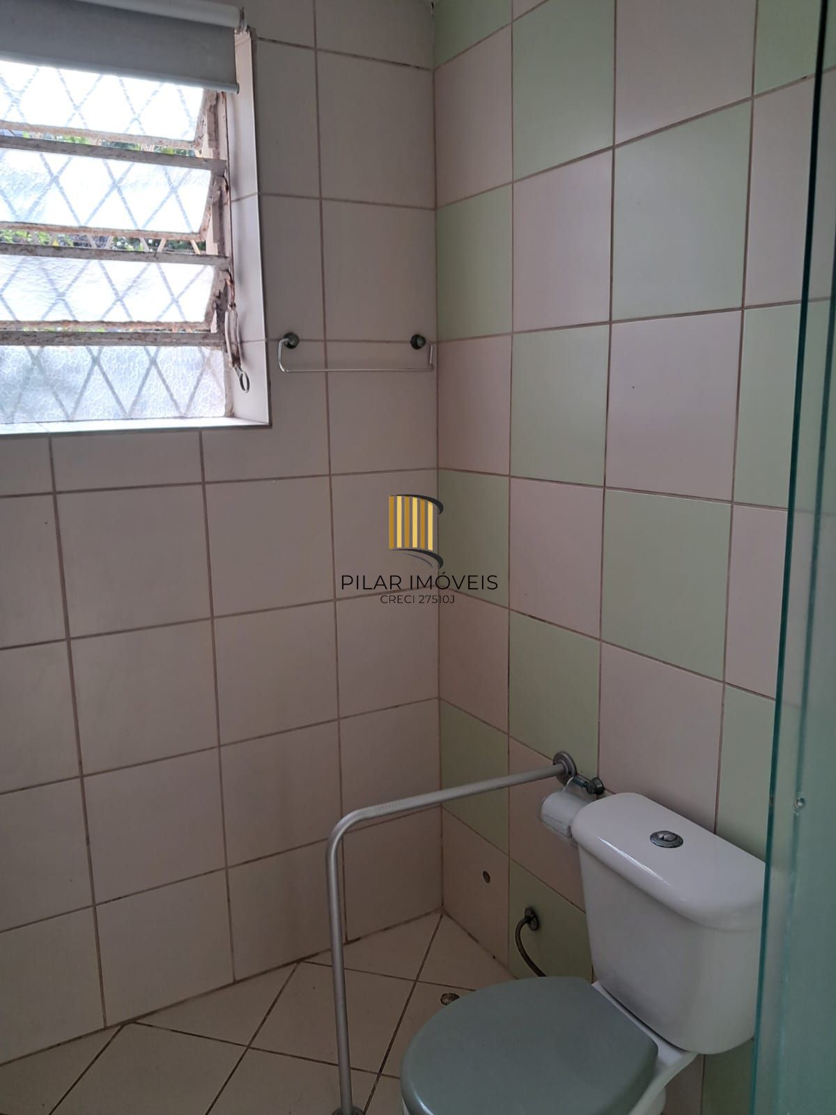 2D Térreo com dependência externa e pátio.  67,45m² Auxiliadora - Preço convidativo!