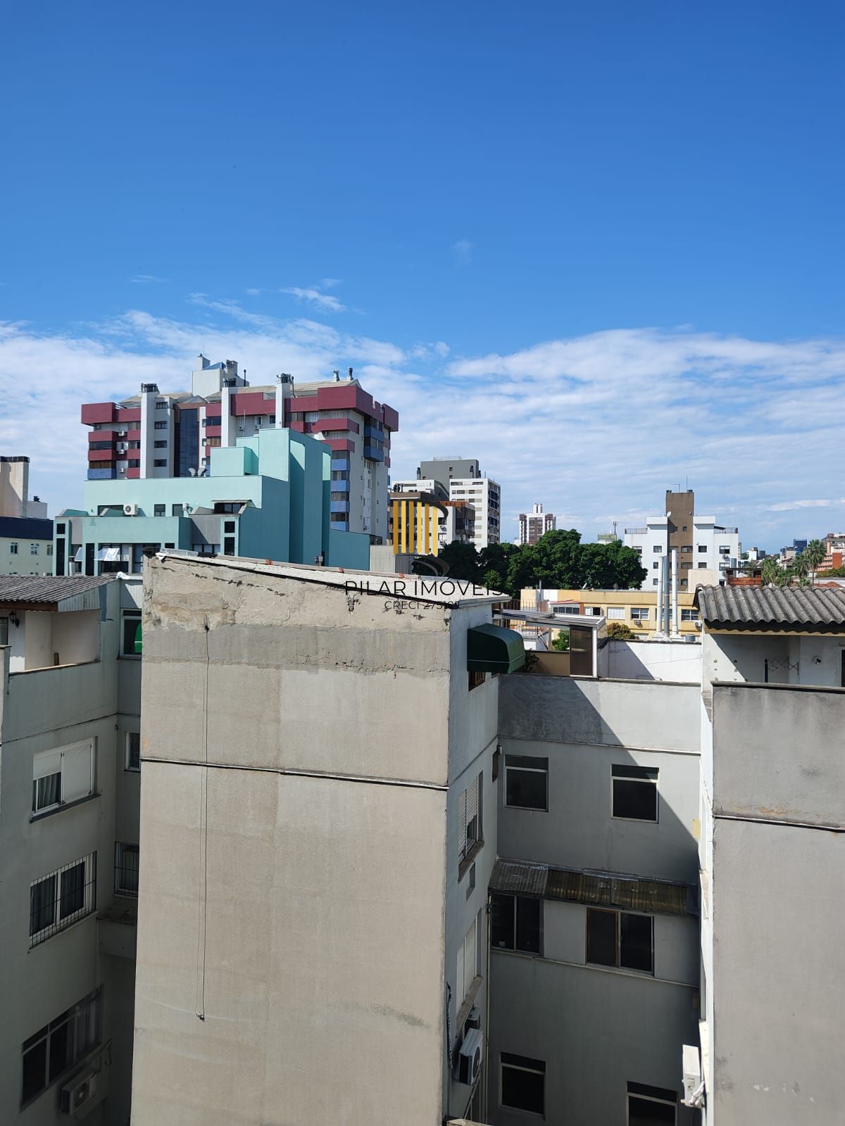 Salão comercial no bairro Menino Deus