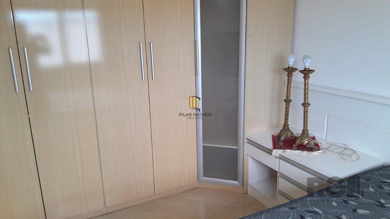 2 Quartos ,mobiliado,frente,box duplo,próximo Cristovão Colombo