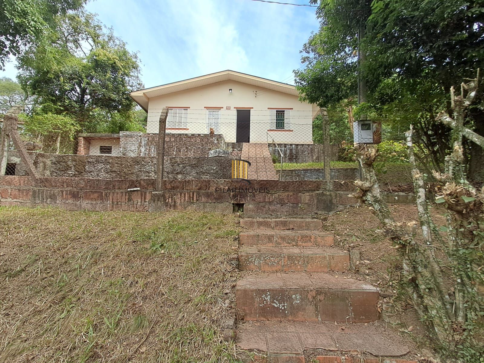 Sítio à Venda com 1390m² e 3 dormitórios,sendo 1 suíte, por R$ 198.000