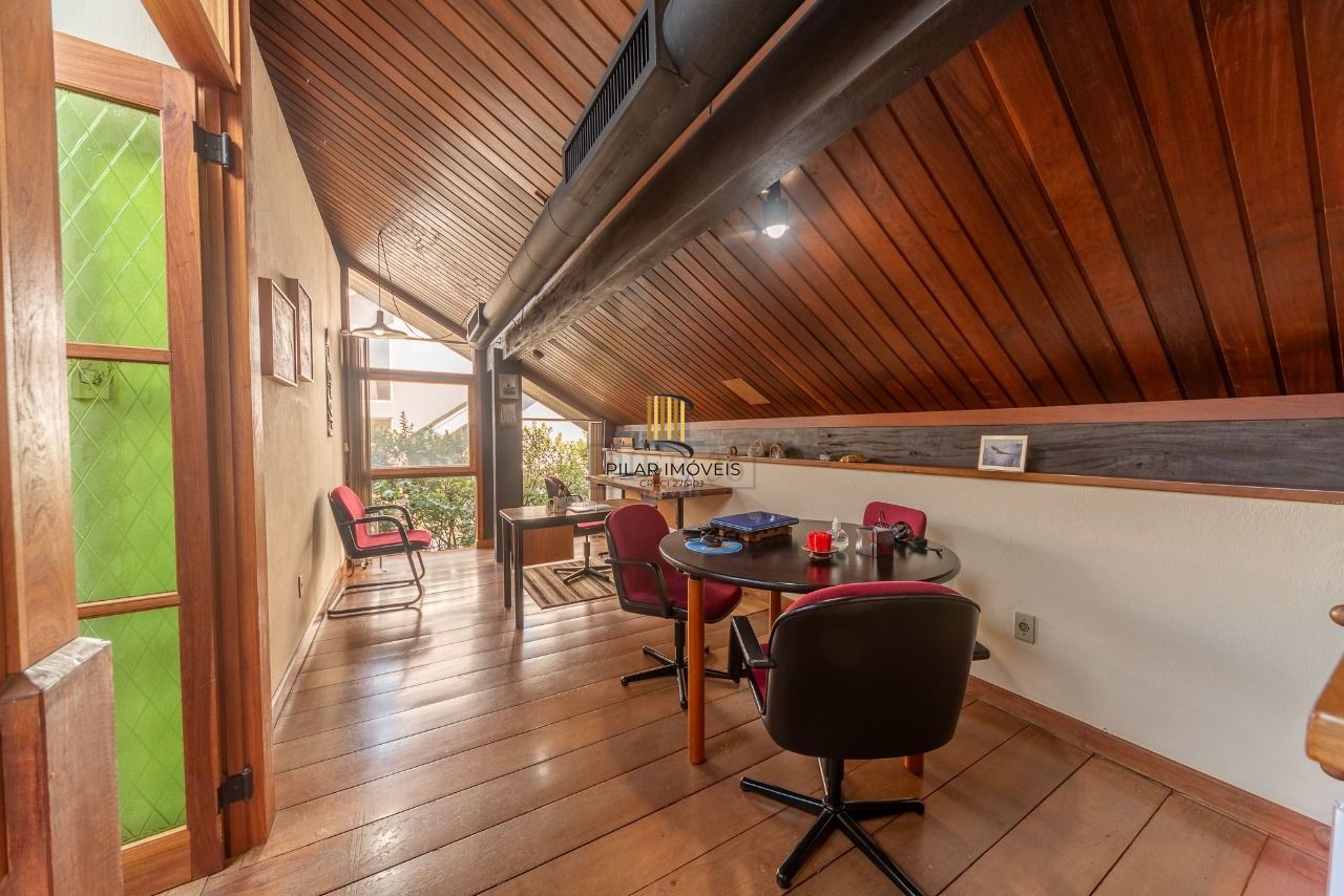 Casa 3 dormitórios no bairro Cavalhada