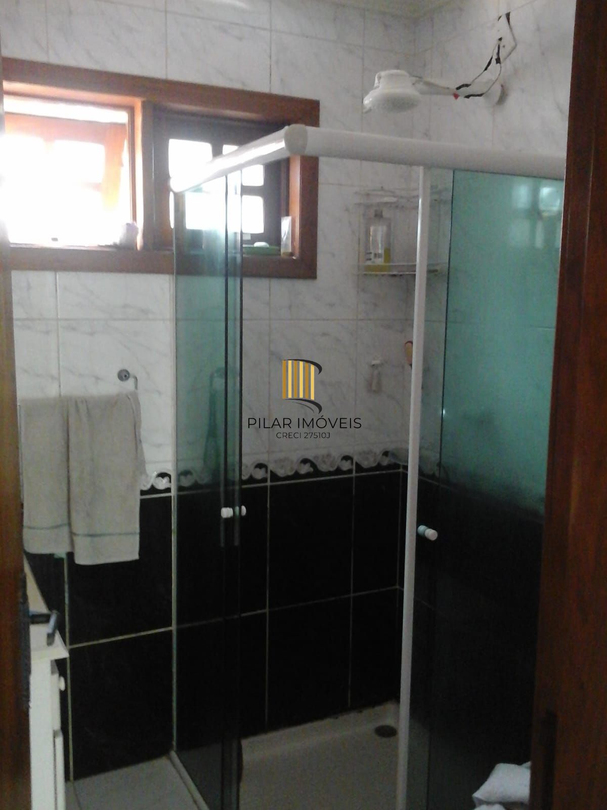 Casa 2 pisos com piscina e hidromassagem