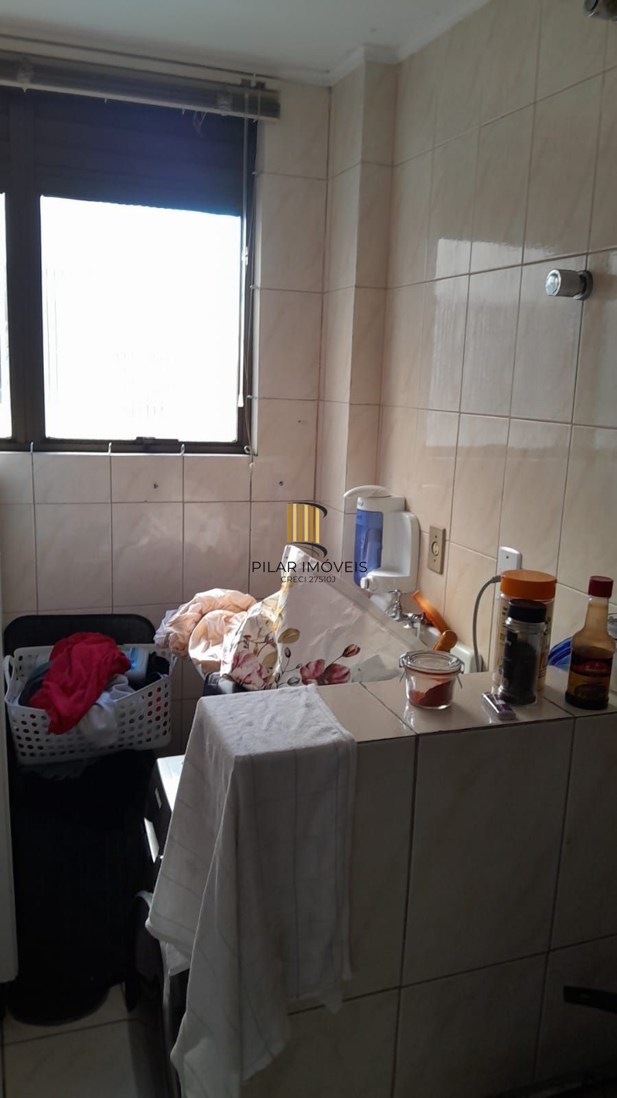 1 dormitório,suiíte,com sacada churrasqueira na Cidade Baixa