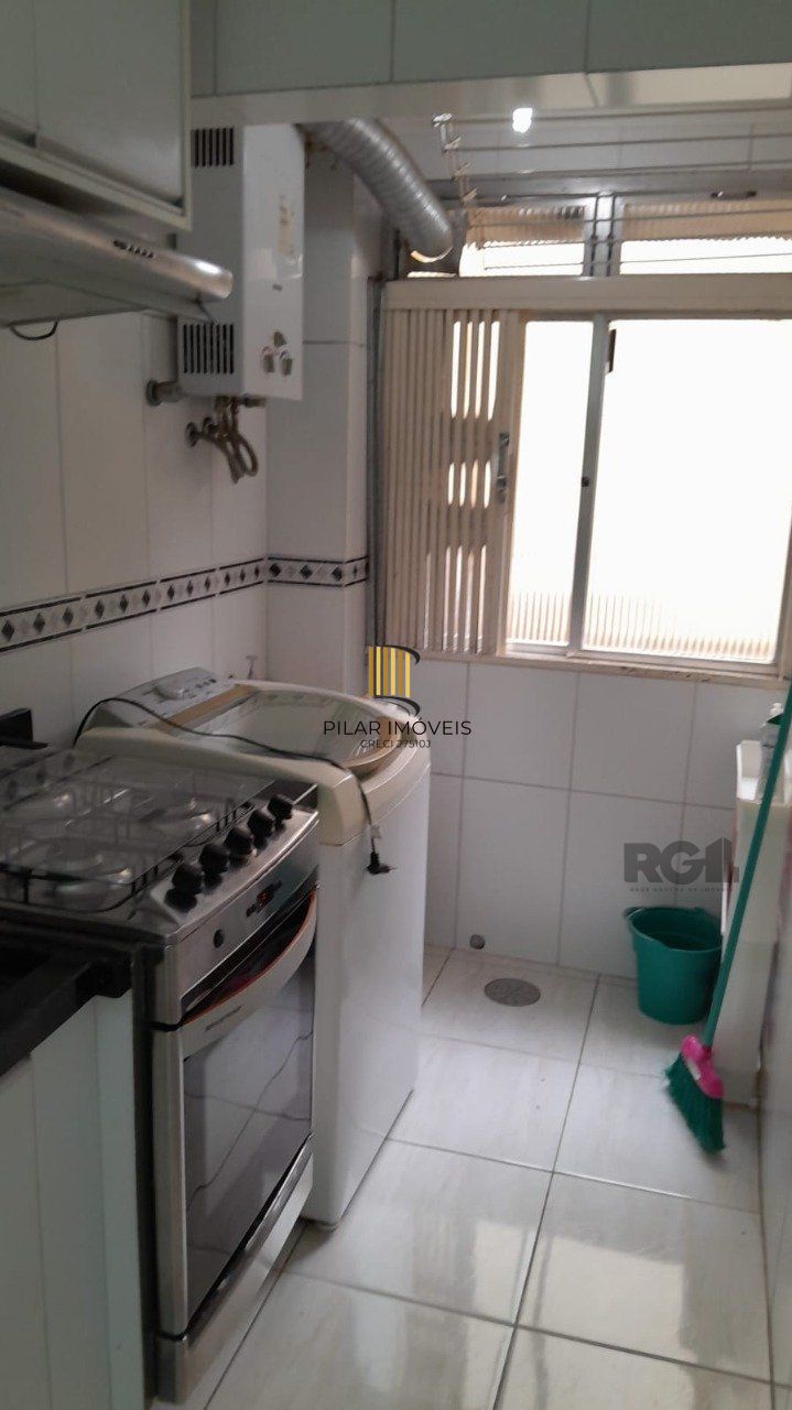 Apartamento 2 quartos,desocupado,silencioso, na Rua Lima e Silva