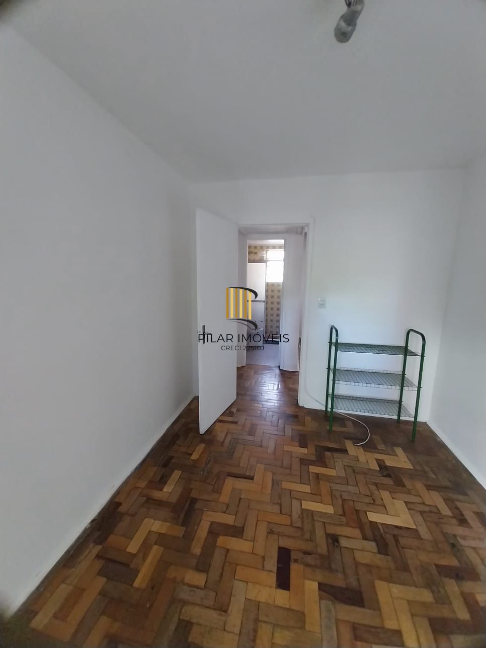 Apto 1D desocupado com BOX no Humaitá P. Alegre, Preço Atrativo