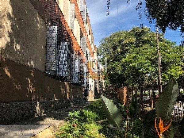 Apartamento para Venda - 65m², 3 dormitórios, Cavalhada