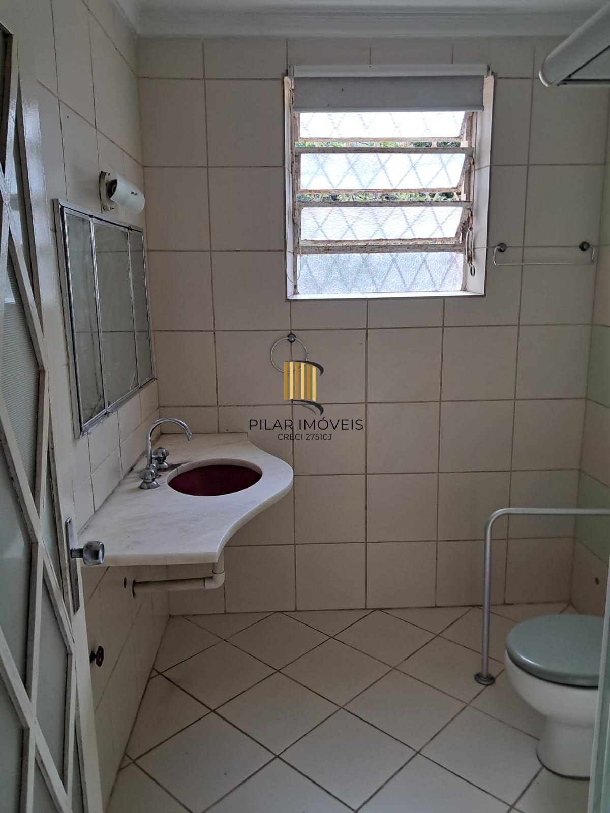 2D Térreo com dependência externa e pátio.  67,45m² Auxiliadora - Preço convidativo!