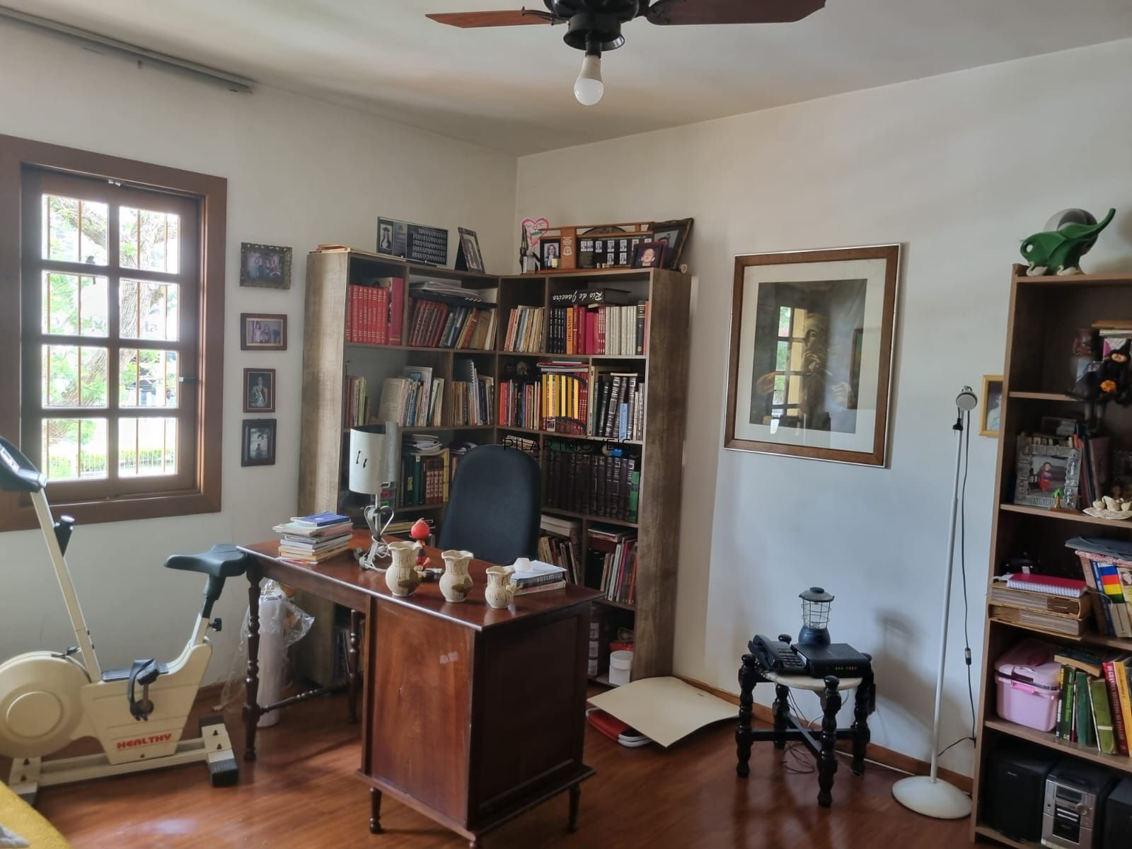 Casa / Sobrado bem grande 266 m² - Vila João Pessoa - Porto Alegre - Preço bem atrativo