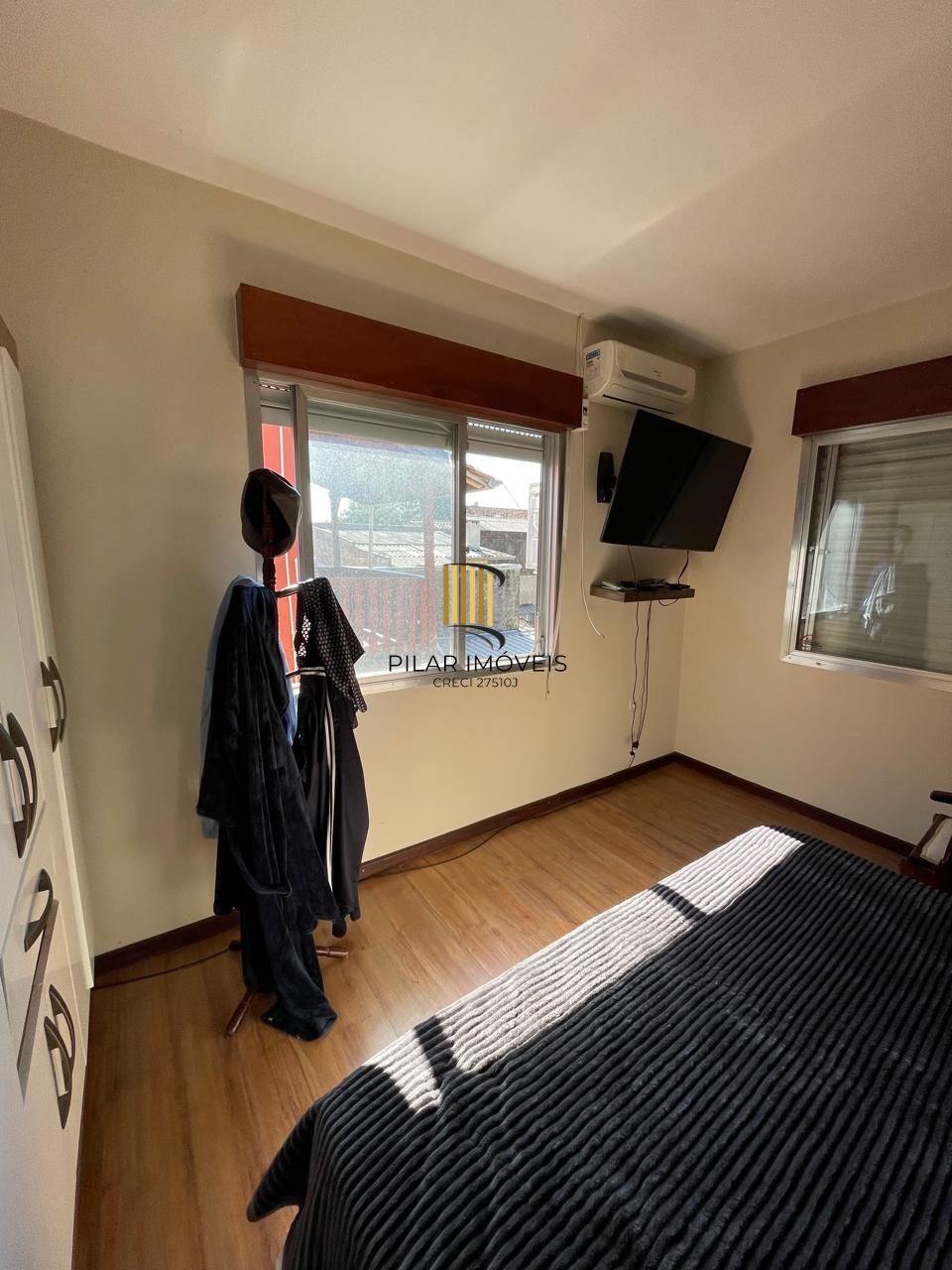 Casa 5 dormitórios no bairro Partenon