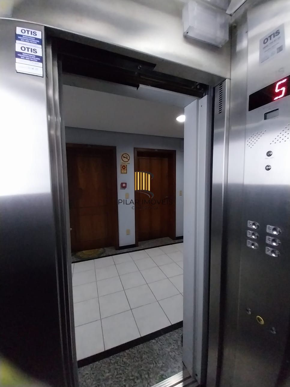 Sala comercial na Cidade Baixa, Porto Alegre, Preço baixo!