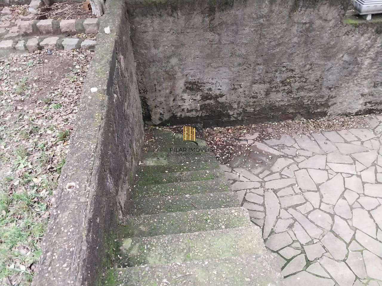 Casa ampla 5 D E 4 Banheiros, 2 vagas - Sta Tereza - Porto Alegre