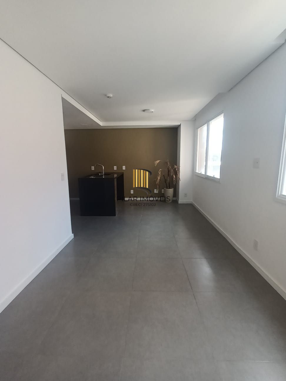 Studio, novo, desocupado, localizado no Bairro Cidade Baixa
