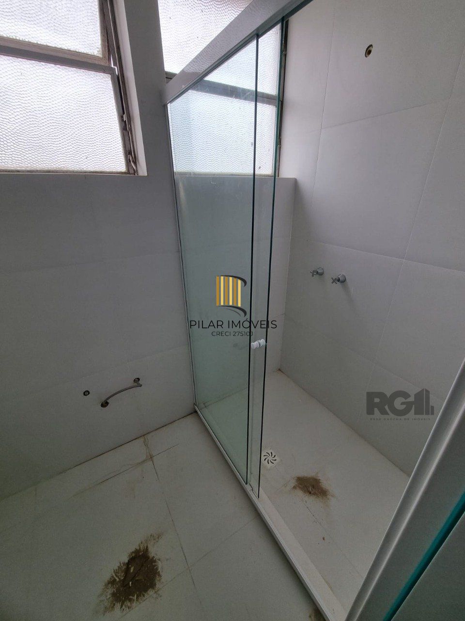 Apartamento 3 dormitórios ao lado da Tok Stok da Rua 24 de Outubro,com box