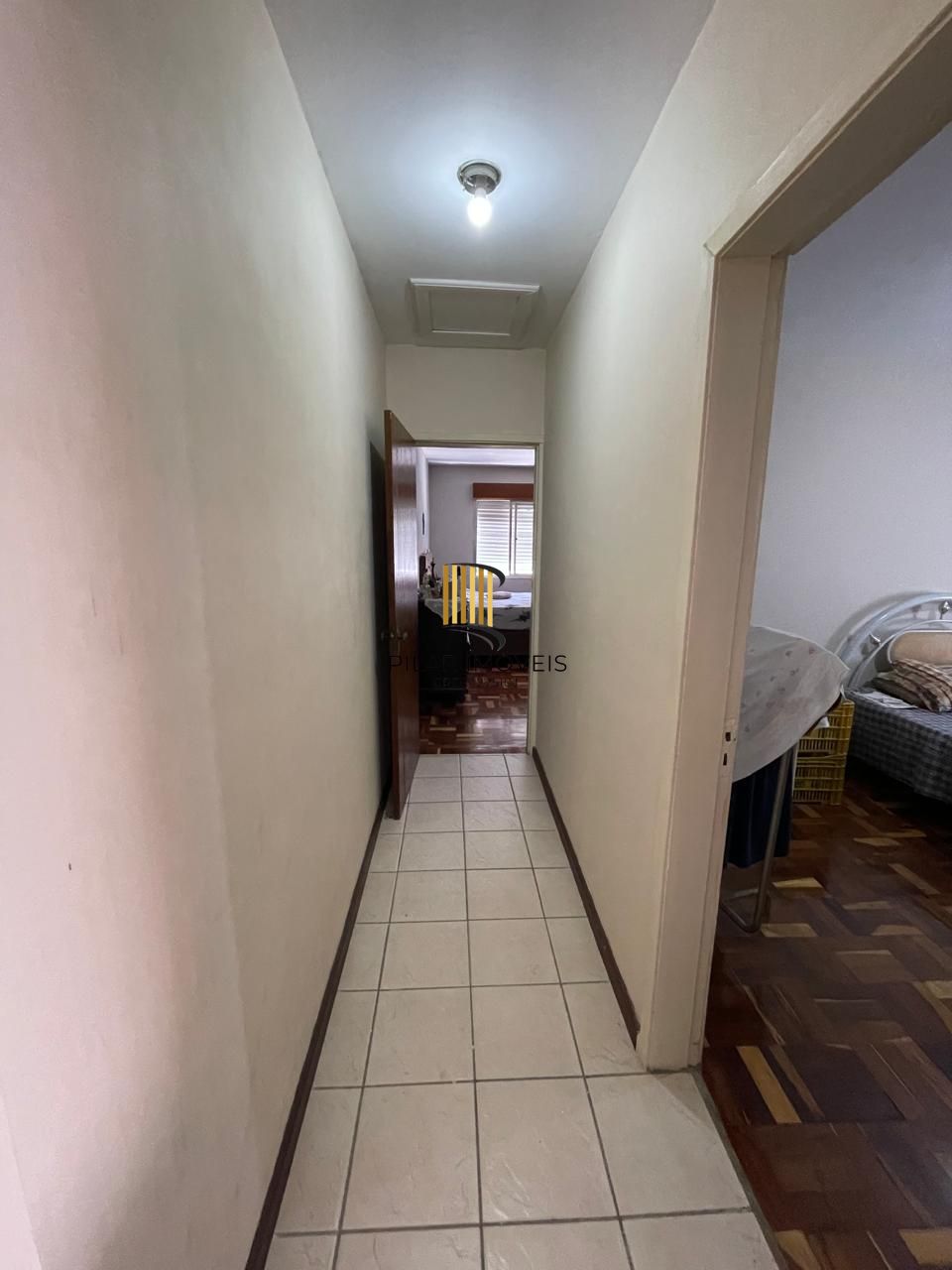 Casa 5 dormitórios no bairro Partenon