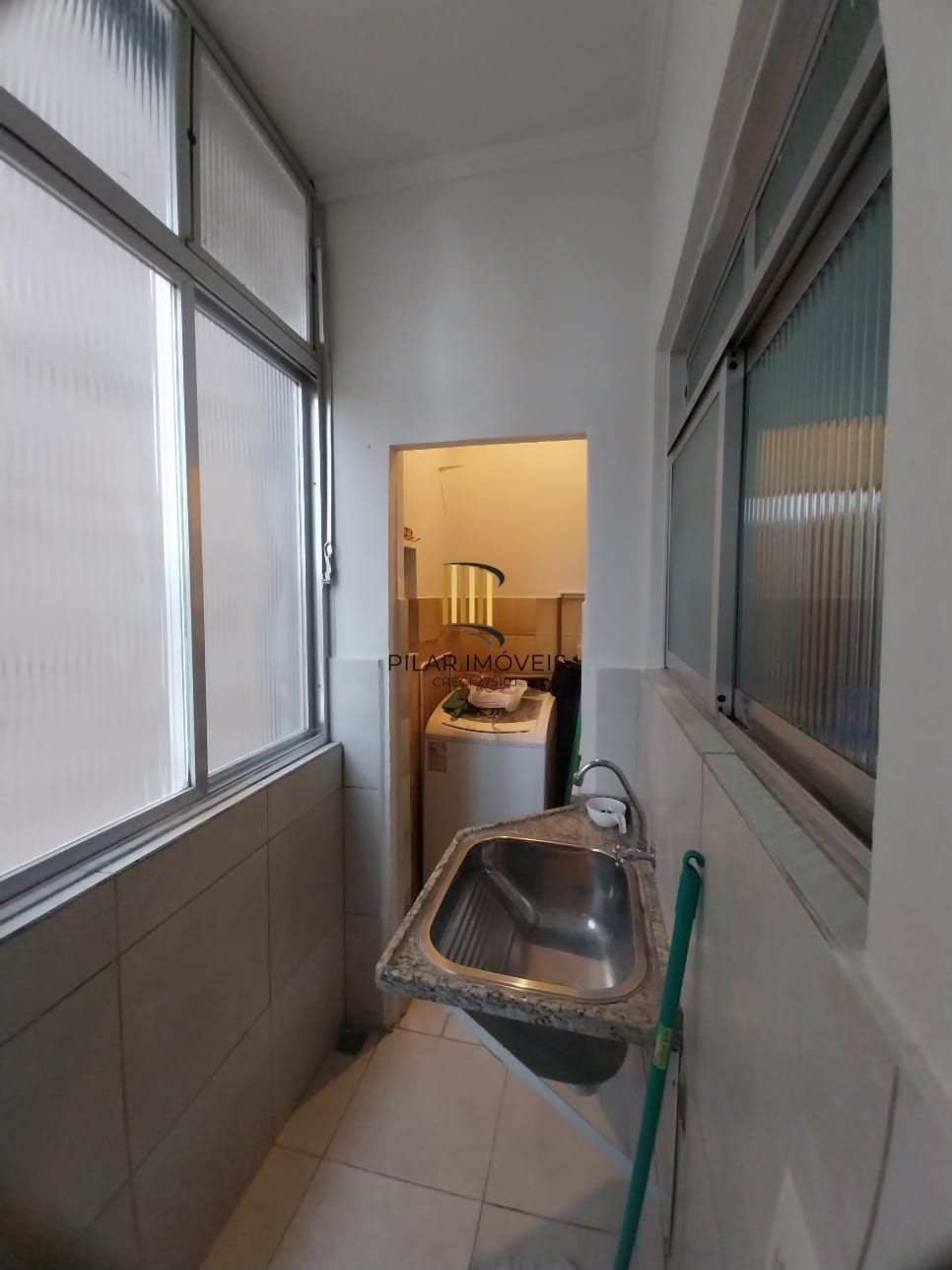 Apart 2D, Semimobiliado, 75,68 m², Cidade Baixa