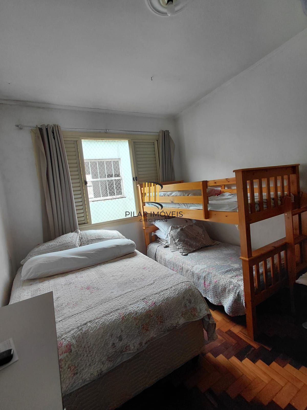 Apartamento 2 dormitórios no bairro Azenha