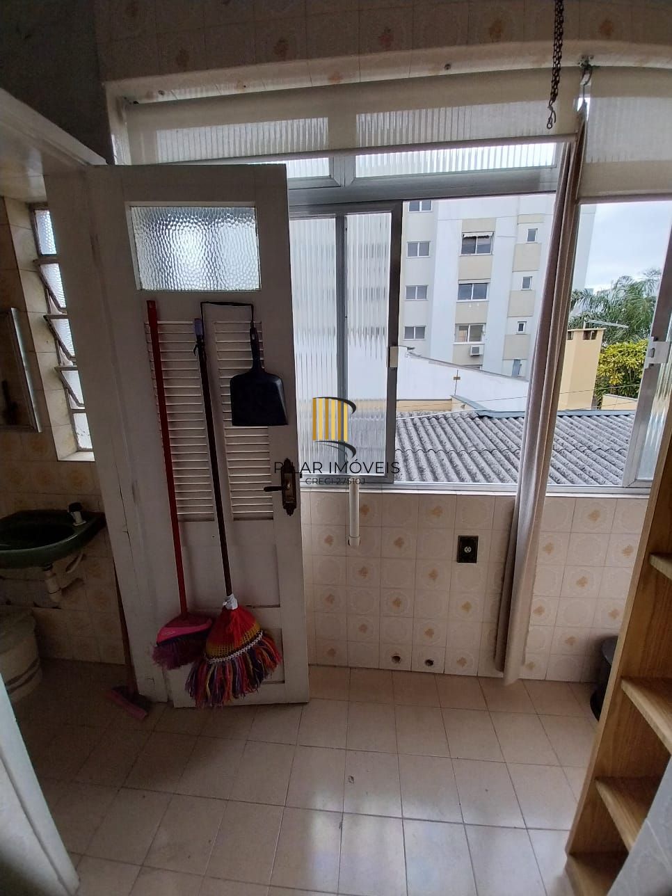 Oportunidade, excelente apartamento 3D, sacada, 2vc, Azenha/Cidade Baixa - P. Alegre