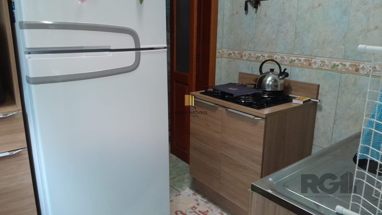 Apartamento todo reformado e mobiliado na Rua Taquary, com box rotativo