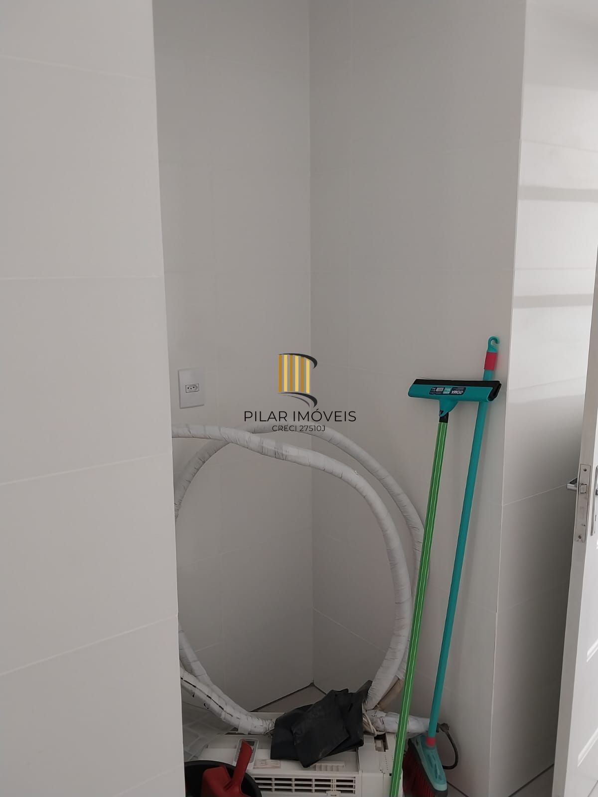 Excelente ap 1 dorm reformado Cid. Baixa