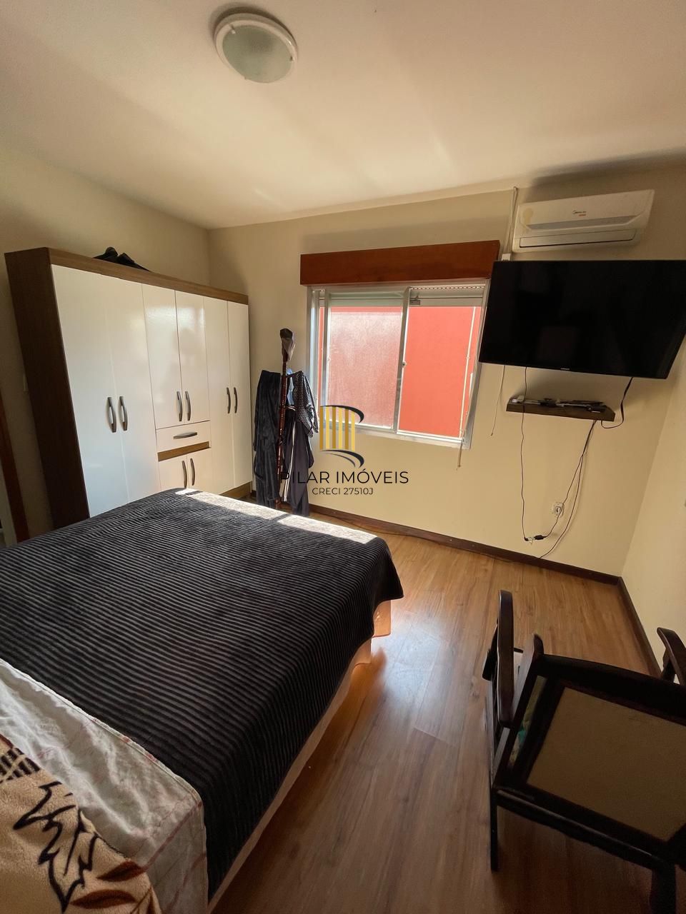 Casa 5 dormitórios no bairro Partenon