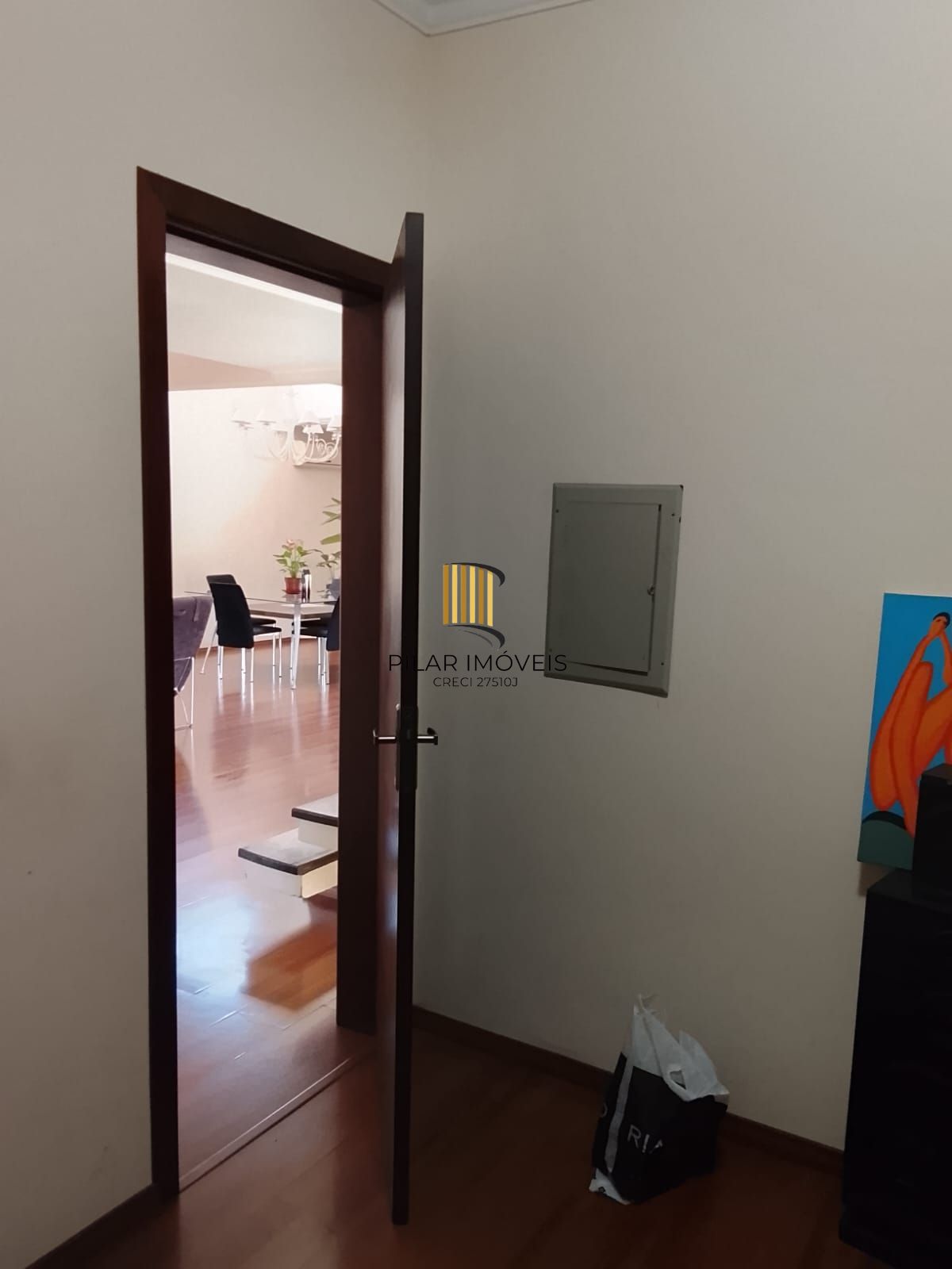 CASA / SOBRADO 5D e 10 vagas 3 Banheiros - Pátio enorme c/ Jacuzi e Pergolado - Living 3 ambientes - Sta Teresa