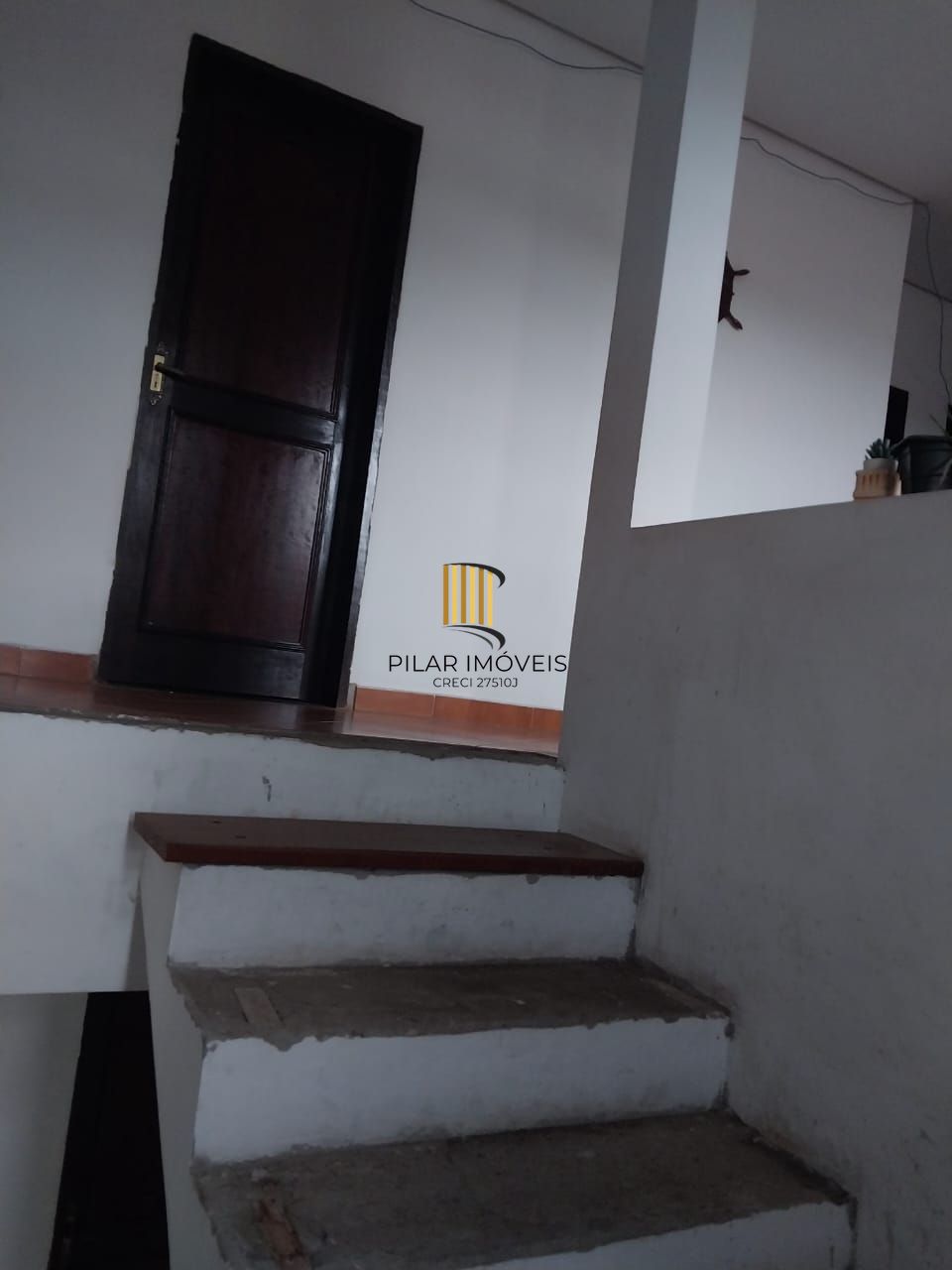 Casa ampla 5 D E 4 Banheiros, 2 vagas - Sta Tereza - Porto Alegre