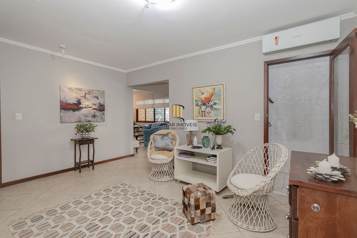 Bela residência,mobiliada e ampla com 222 M2 à venda com EXCLUSIVIDADE !