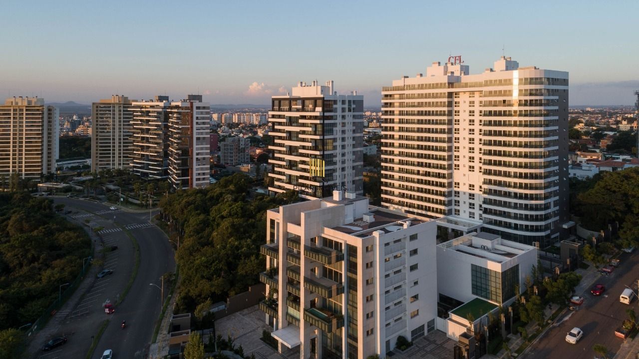 Apartamento para Venda - 307.61m², 3 dormitórios, sendo 3 suites, 4 vagas - Jardim Europa