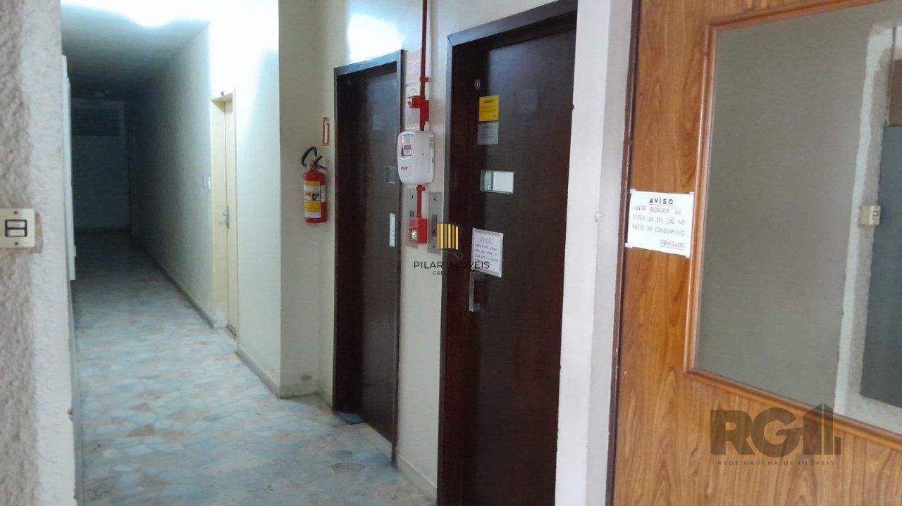 Compre 1 quarto,desocupado,próximo a Rua Lima e Silva e Supermercado Zaffari