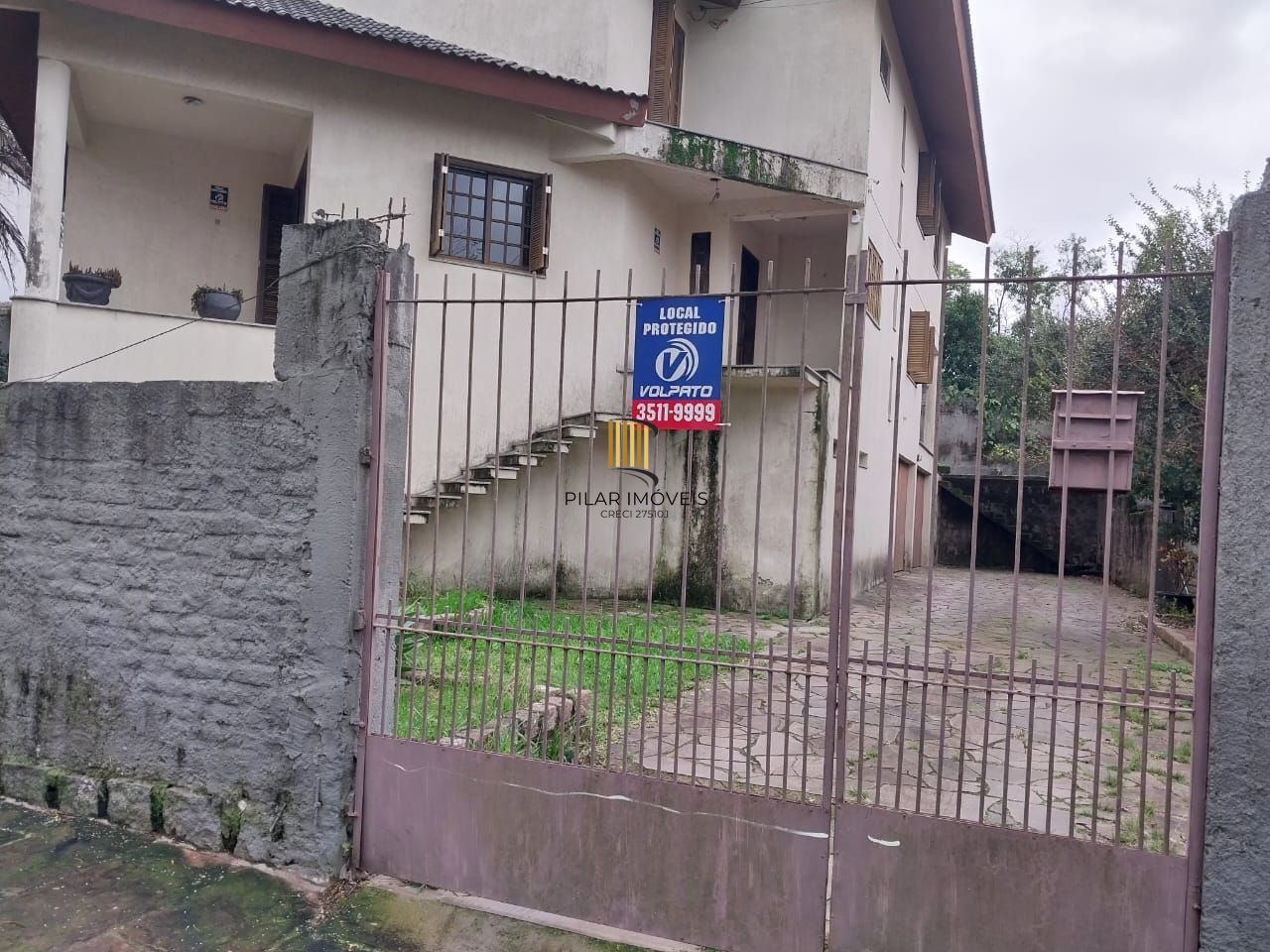 Casa ampla 5 D E 4 Banheiros, 2 vagas - Sta Tereza - Porto Alegre