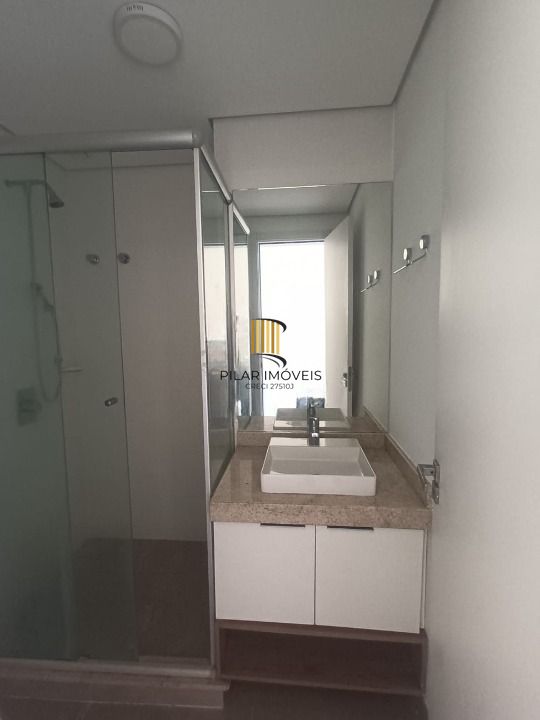 Studio, novo, desocupado, localizado no Bairro Cidade Baixa
