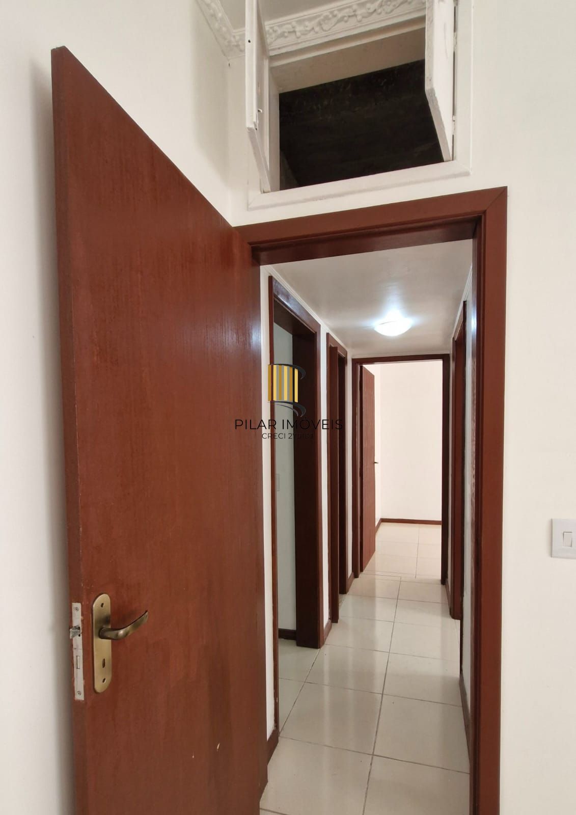 Apartamento com 3 Quartos e 2 banheiros à Venda, 84 m² por R$ 280.000