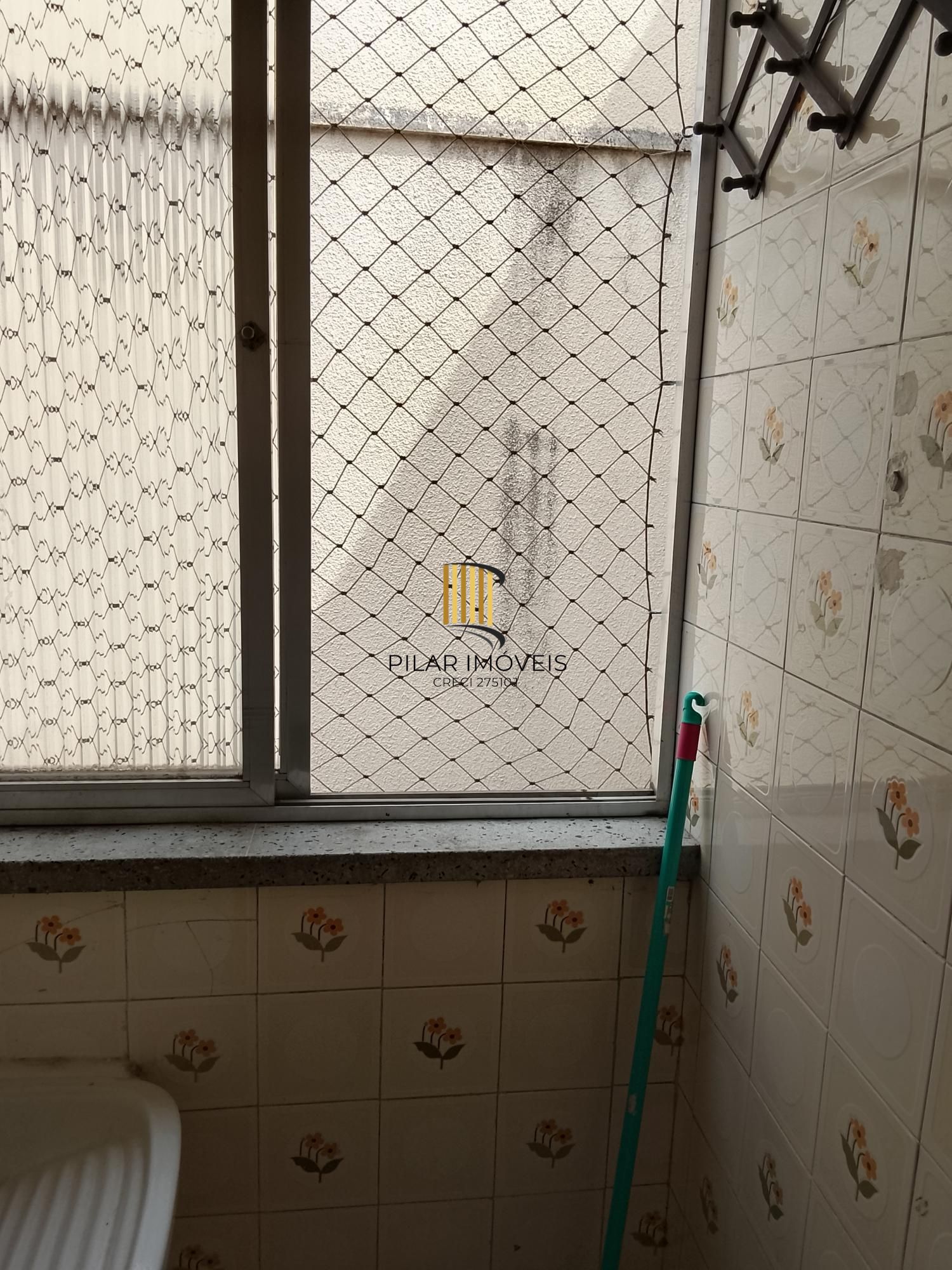 Excelente apto Lateral. 1D, sala, coz, área de serv. banh. Preço Atrativo!