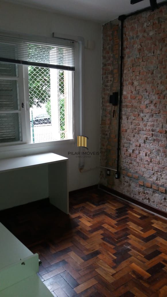 Excelente apto 1D, demais peças - Mont'Serrat - Porto Alegre Preço atrativo