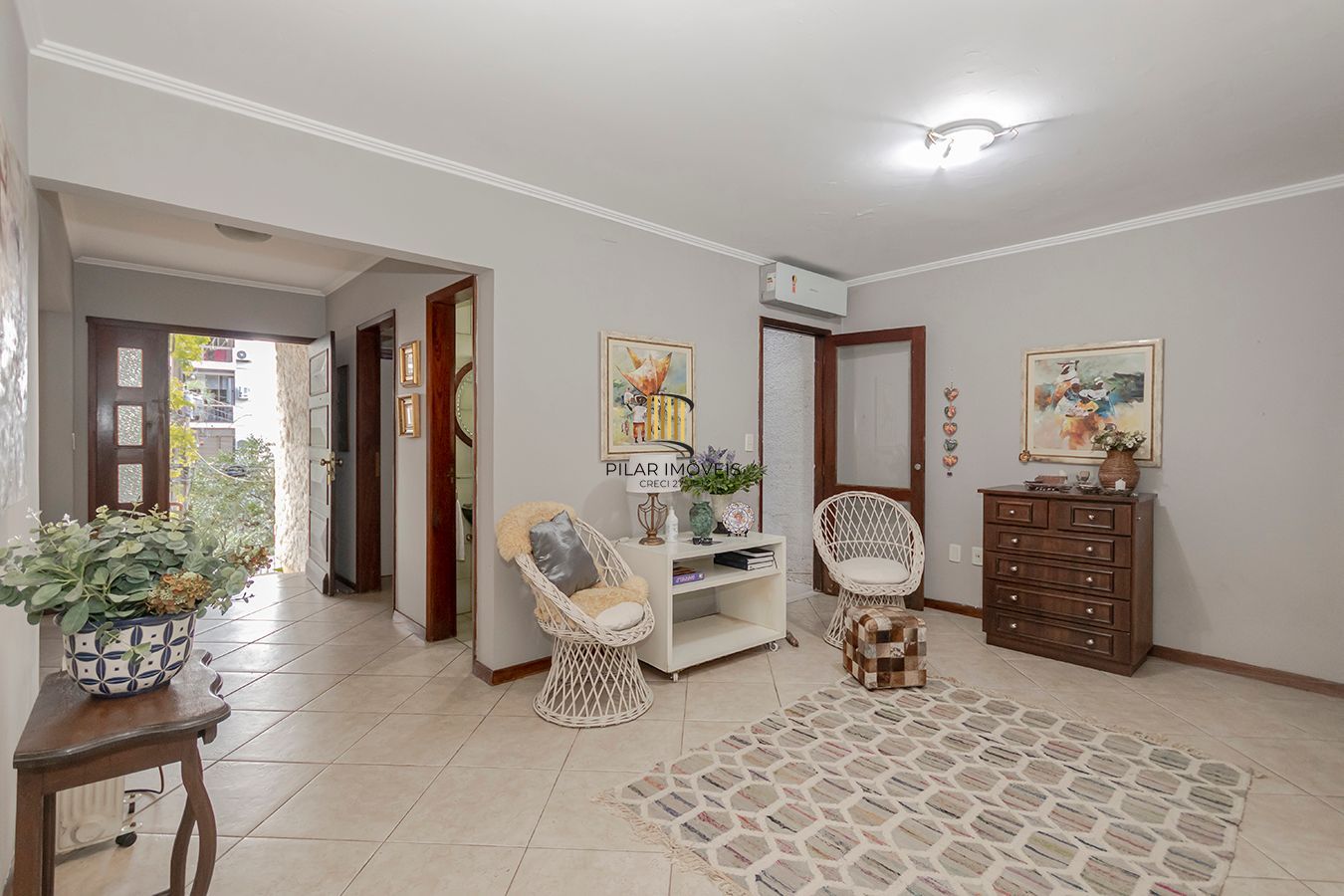 Bela residência,mobiliada e ampla com 222 M2 à venda com EXCLUSIVIDADE !