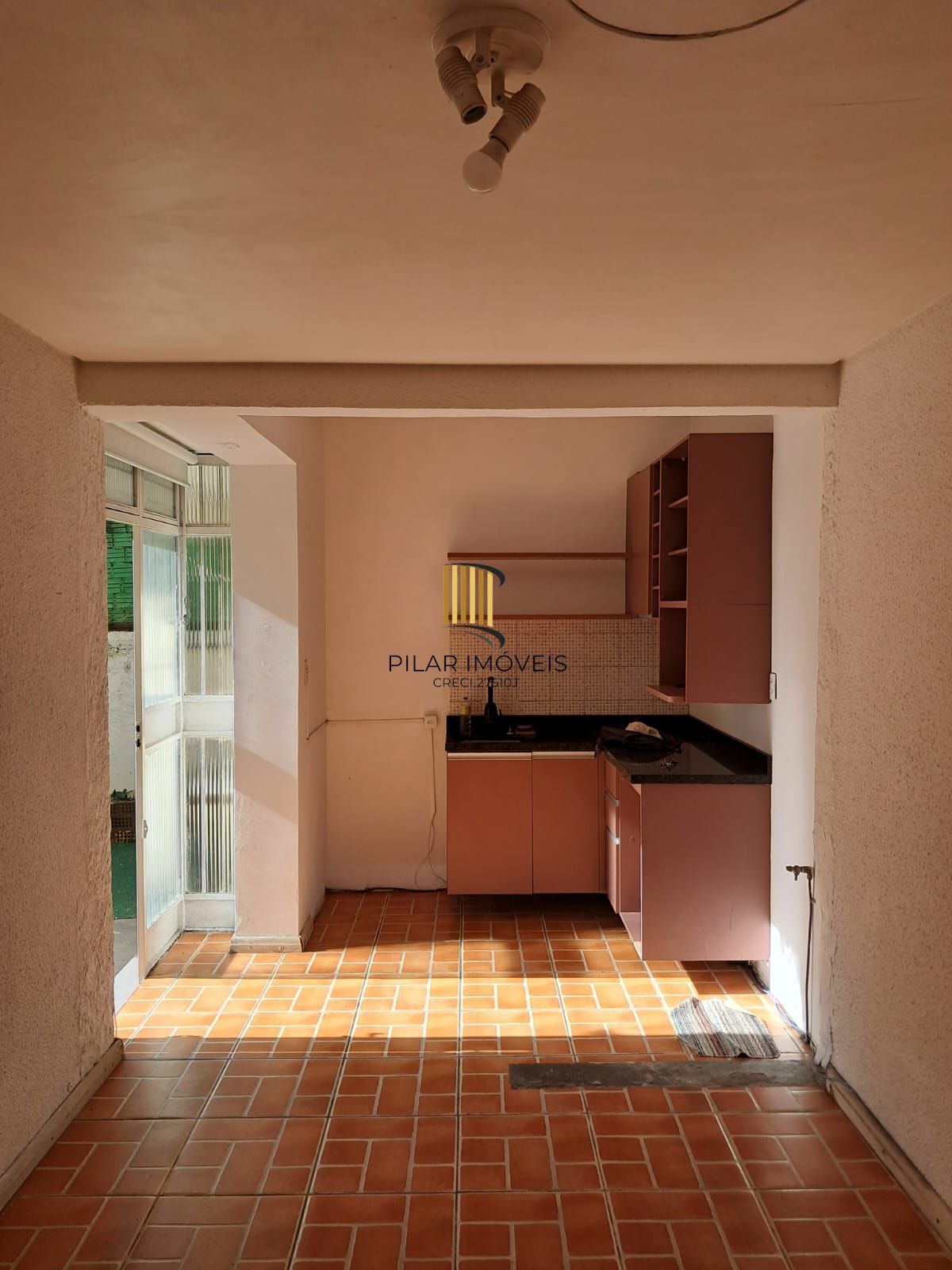 2D Térreo com dependência externa e pátio.  67,45m² Auxiliadora - Preço convidativo!