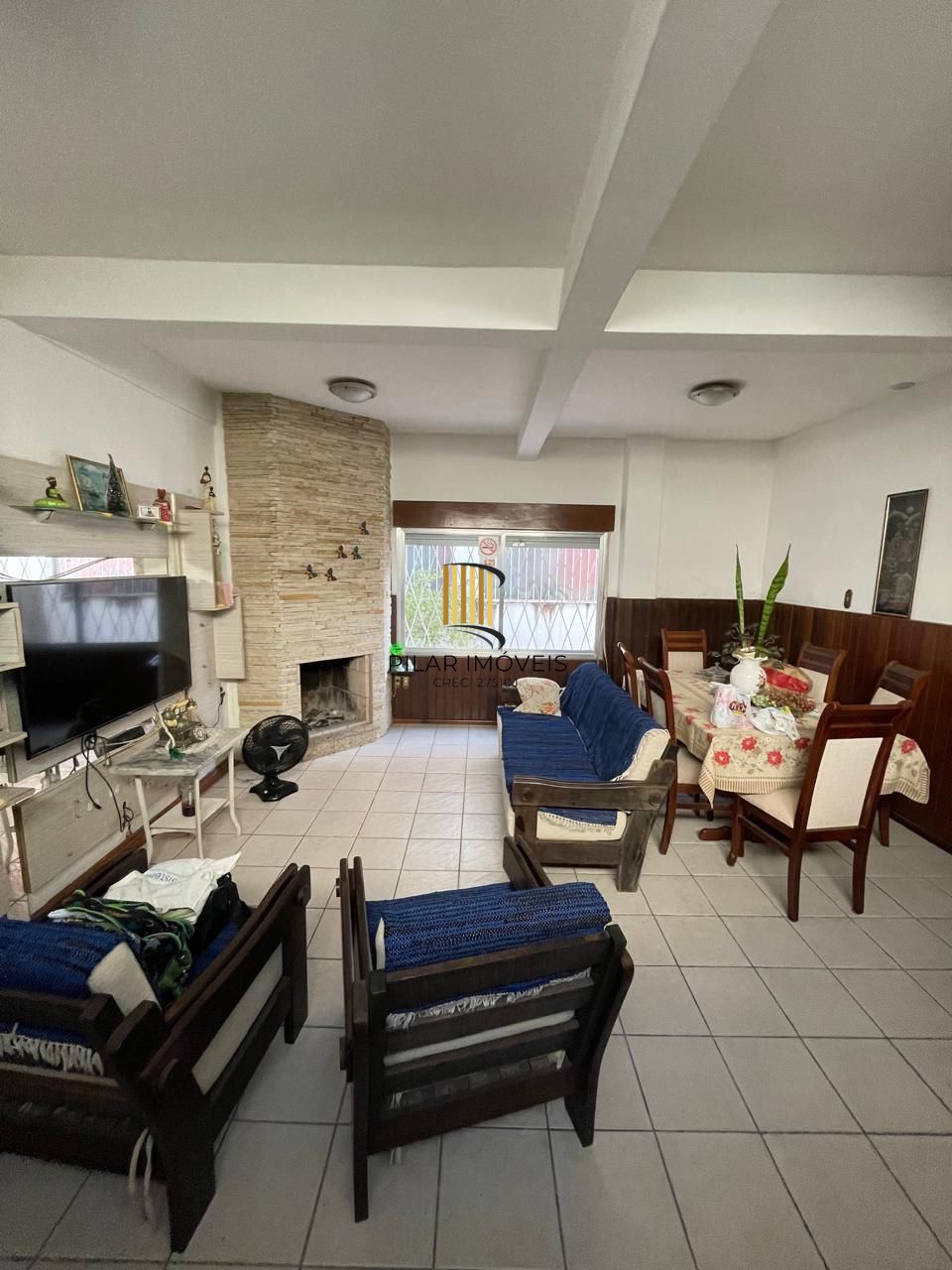 Casa 5 dormitórios no bairro Partenon