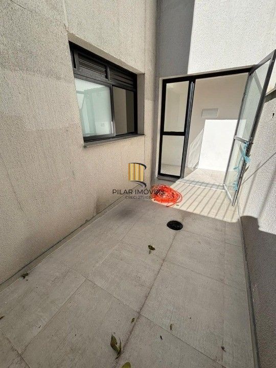 AMPLO APTO GARDEN CIDADE BAIXA 1 DORMITÓRIO 2 PÁTIOS