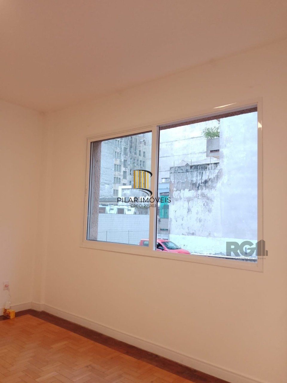 Raridade, apartamento 3 dormitórios,reformado, desocupado,no Centro