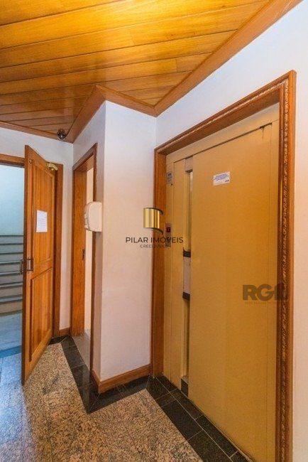 Apartamento 2 Dormitórios,Suíte,Elevador e Garagem no  Bairro Santana